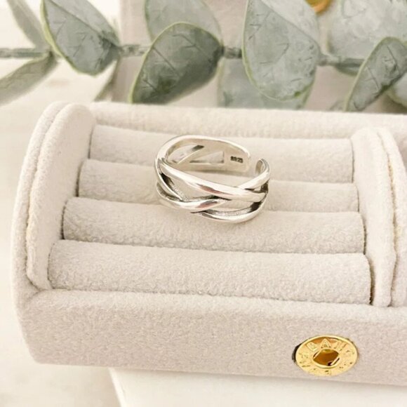 925 Sterling Silver Minimalist Ring Criss Cross Layer Ring Modern Ring - Picture 8 of 8